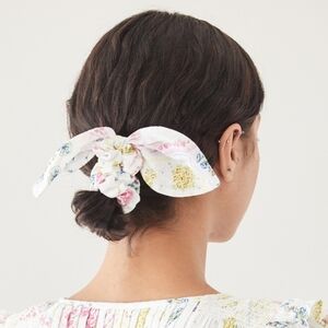 Loveshackfancy 🎀 Floral Scrunchie with Bow Accents